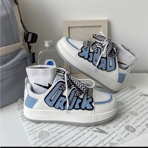 Women's Sneakers
Haze Blue